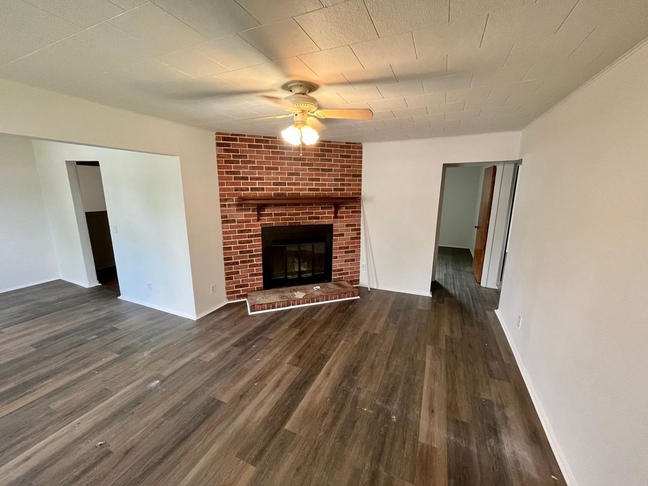 13 S Park St - Photo 3 of 12