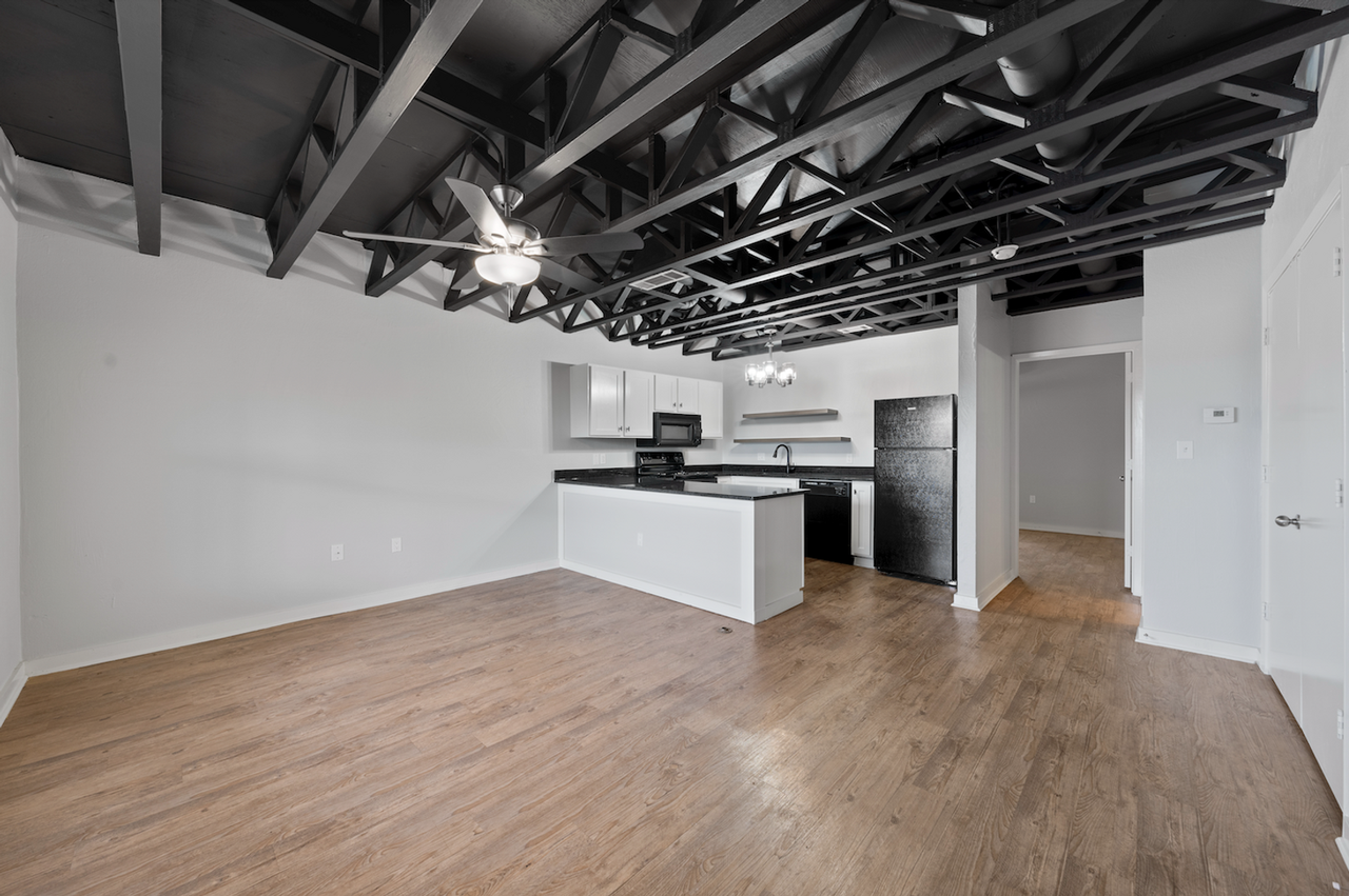 Allen Place - Photo 3 of 50