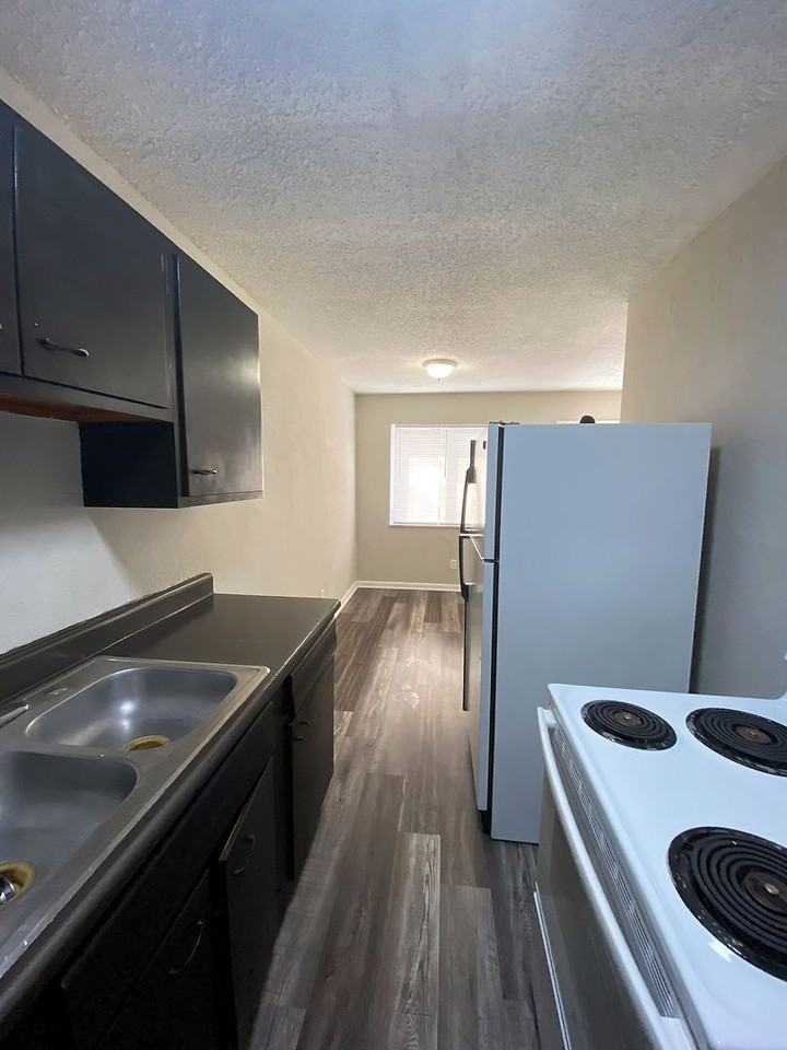 38 Harper Ave - Photo 3 of 5