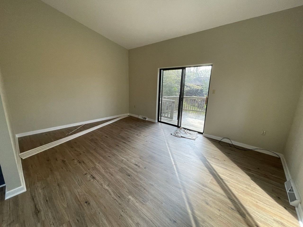 Hochstetler 816 Early Street - Photo 2 of 6