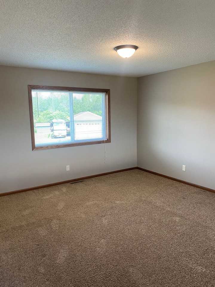 2420 42nd Ave S - Photo 2 of 9