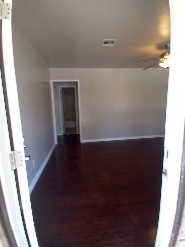 1817 Breckenridge Dr - Photo 2 of 23