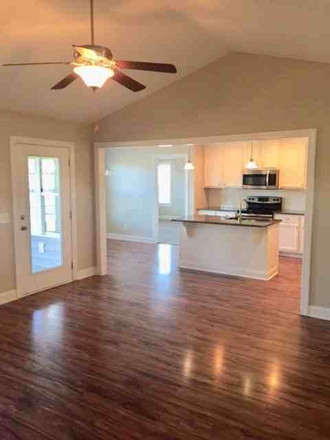 270 Penn Cir - Photo 2 of 30