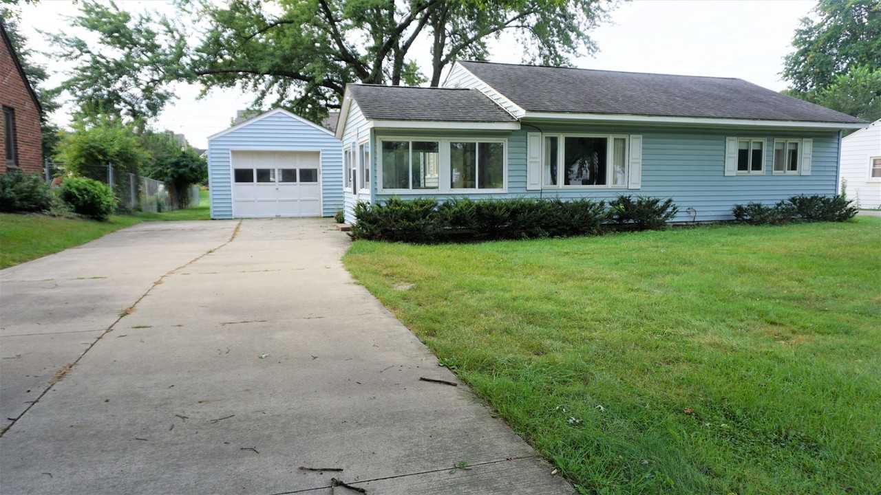 20149 W Old Us Highway 12 - Photo 2 of 12