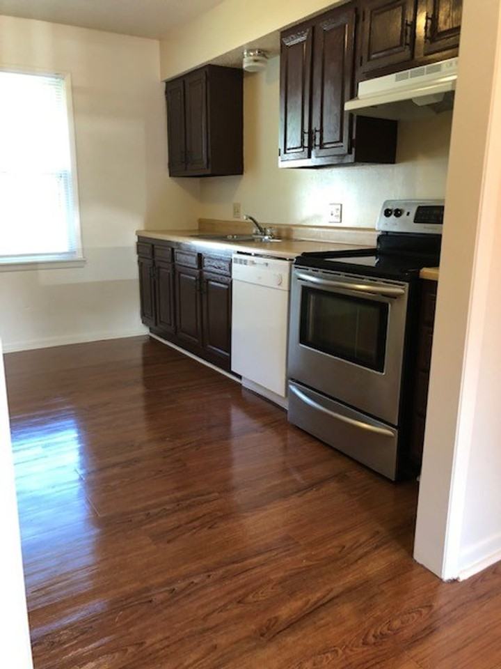 1117 S Colgate Ave - Photo 3 of 12