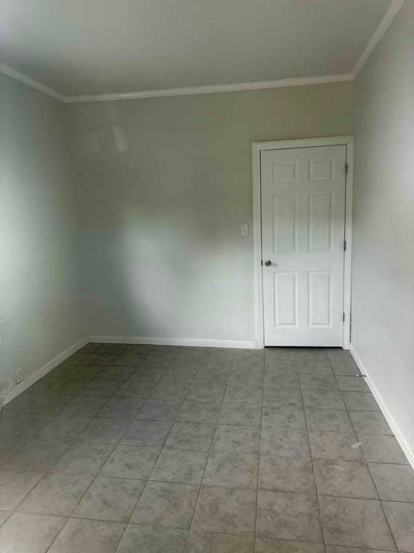 350 Juless St - Photo 7 of 11