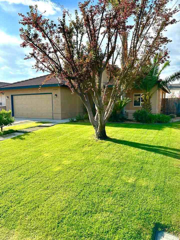 5607 Summer Solstice Dr - Photo 3 of 16