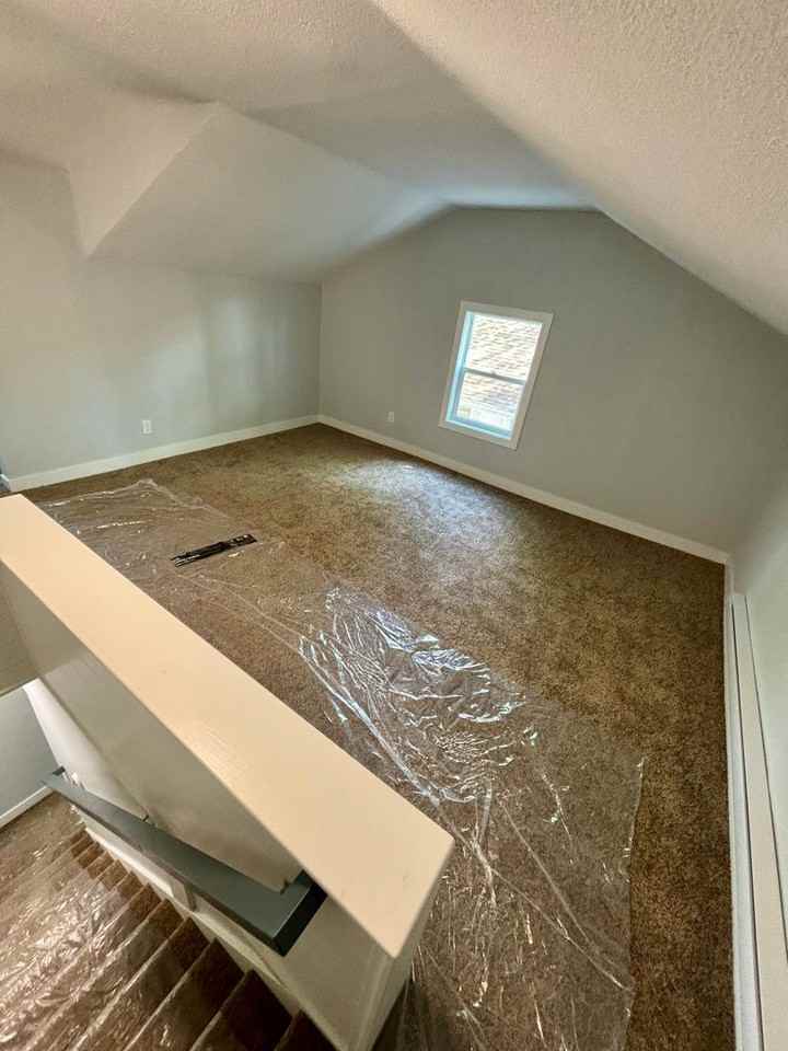 2119 S Helen St - Photo 4 of 12