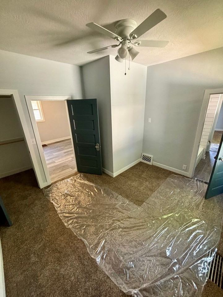 2119 S Helen St - Photo 5 of 12