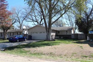 208 N Cedar St - Photo 1 of 1