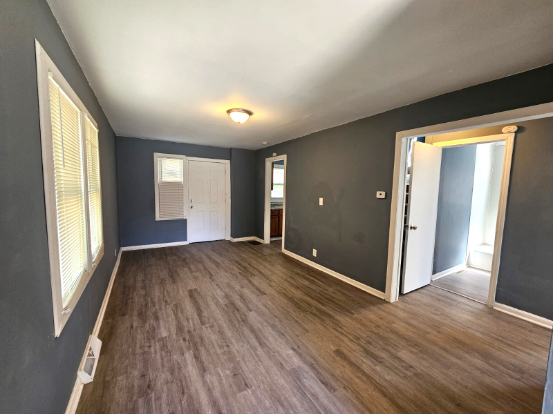 1148 W 111th Pl - Photo 3 of 19