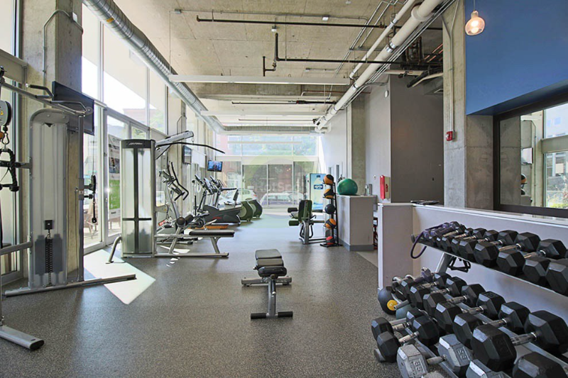 900 W Huron St - Photo 7 of 10