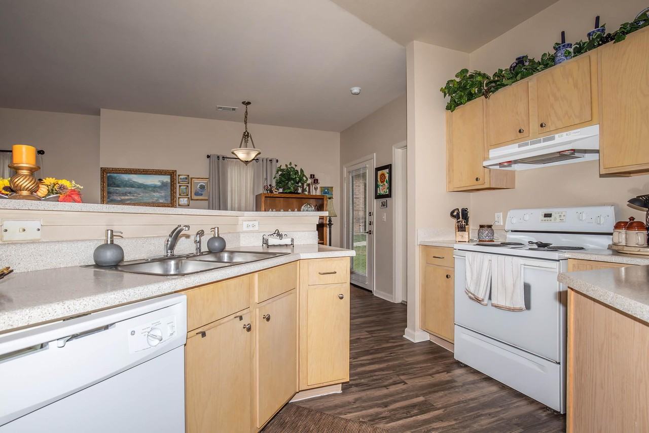 Chisholm Trail Senior Village - Photo 5 of 34