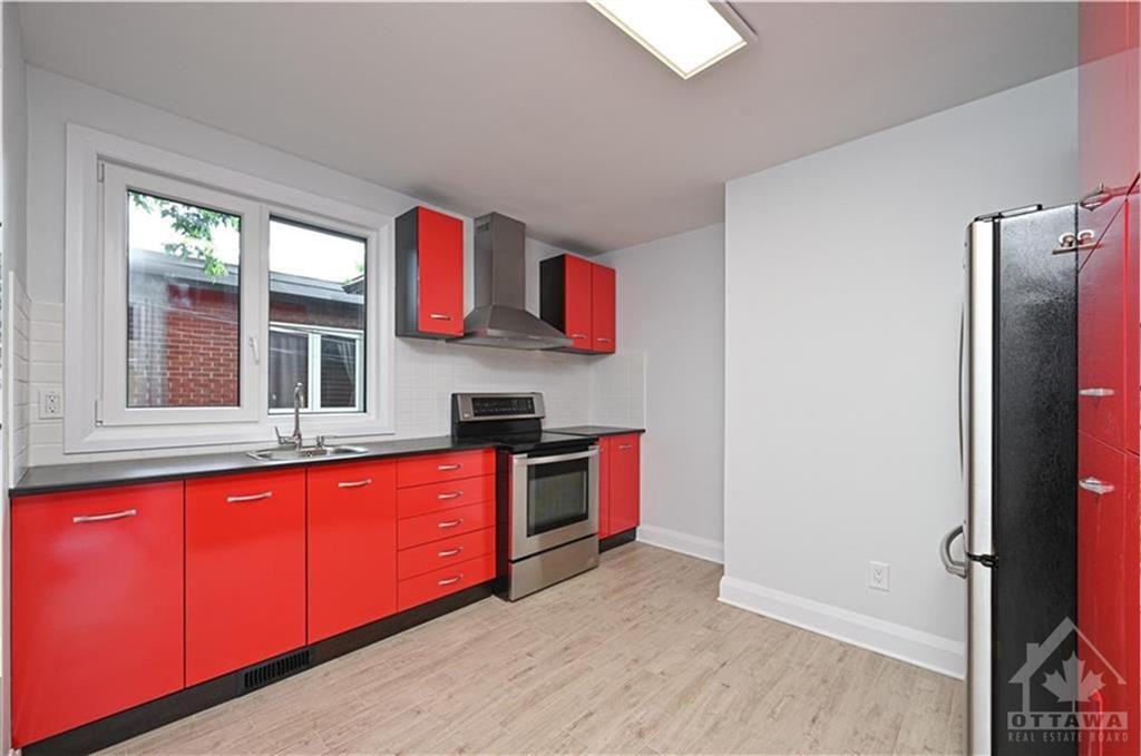 199 Ste-Anne Avenue 4 - Photo 3 of 9