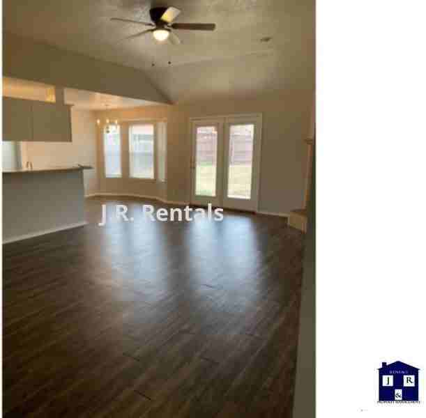 4306 Lori Dr - Photo 2 of 11