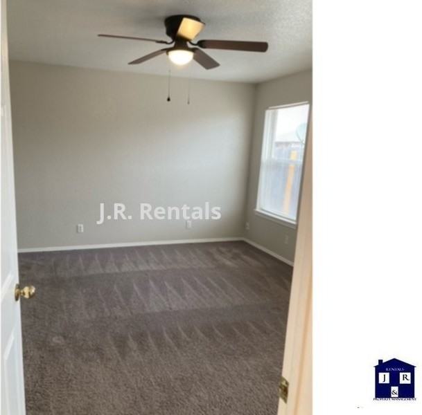 4306 Lori Dr - Photo 6 of 11