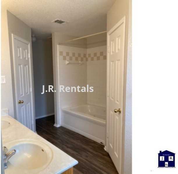 4306 Lori Dr - Photo 7 of 11