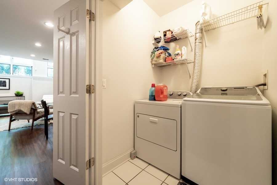 2043 N Bissell St #1 - Photo 3 of 19