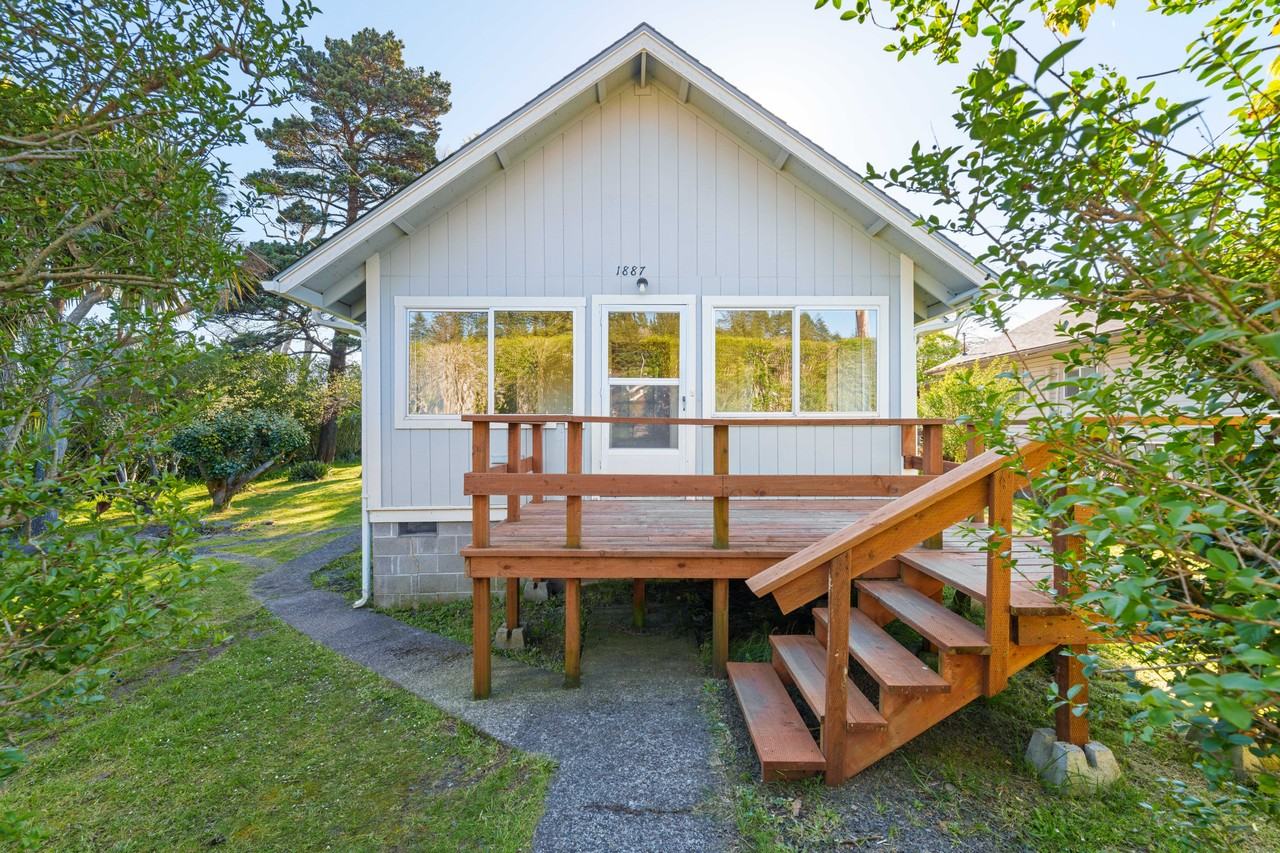 1887 Madrona St #NA - Photo 2 of 29