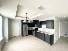 1227 1227 White Oaks Dr #1 - Photo 1 of 1