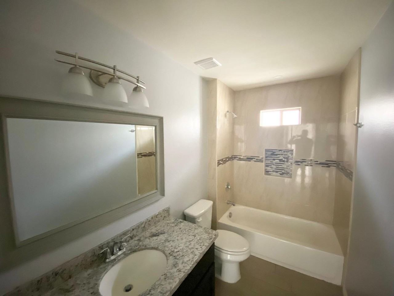 1227 1227 White Oaks Dr #1 - Photo 4 of 10