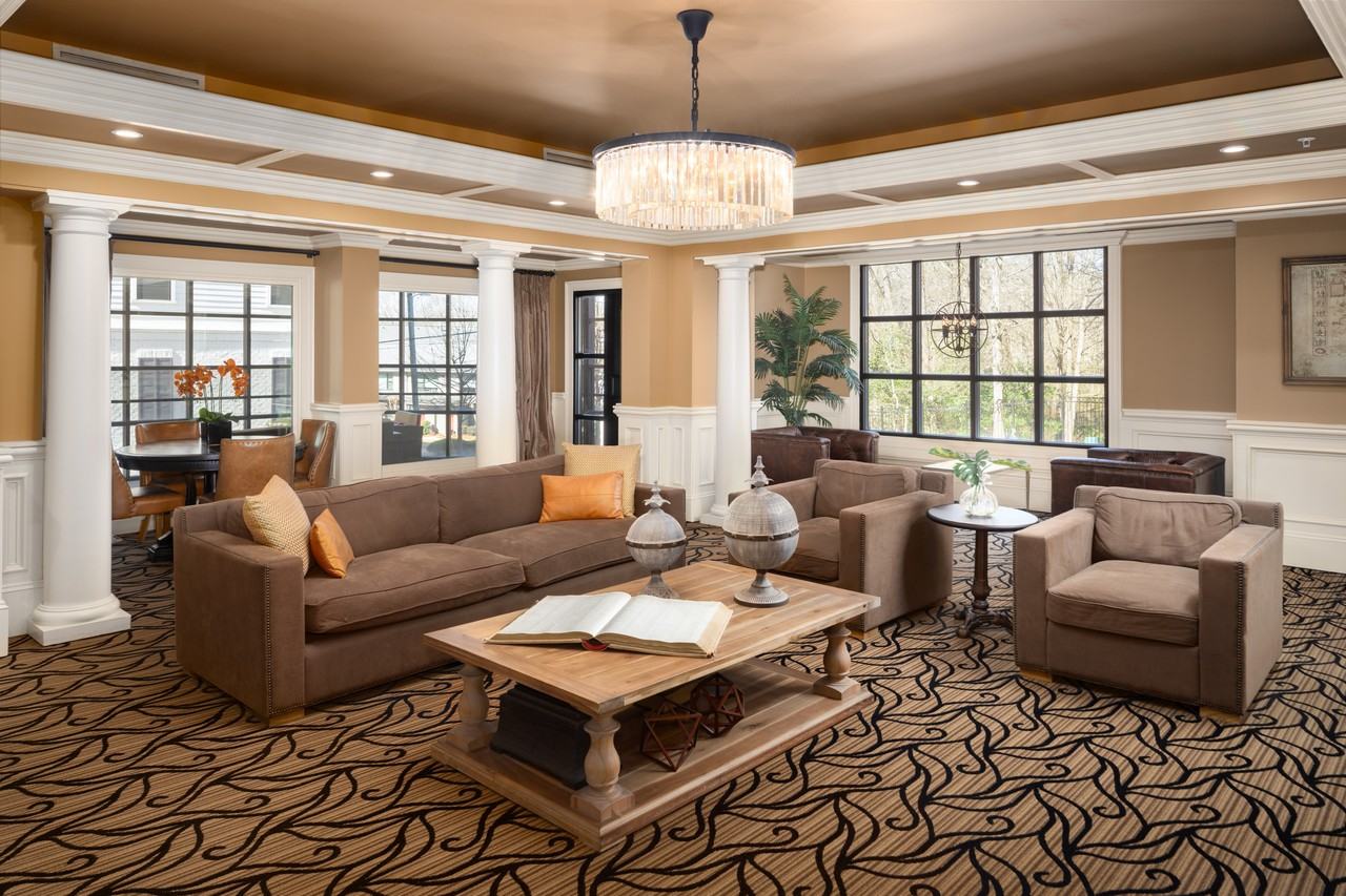 Wesley Townsend Apartments at Buckhead - Photo 3 of 51