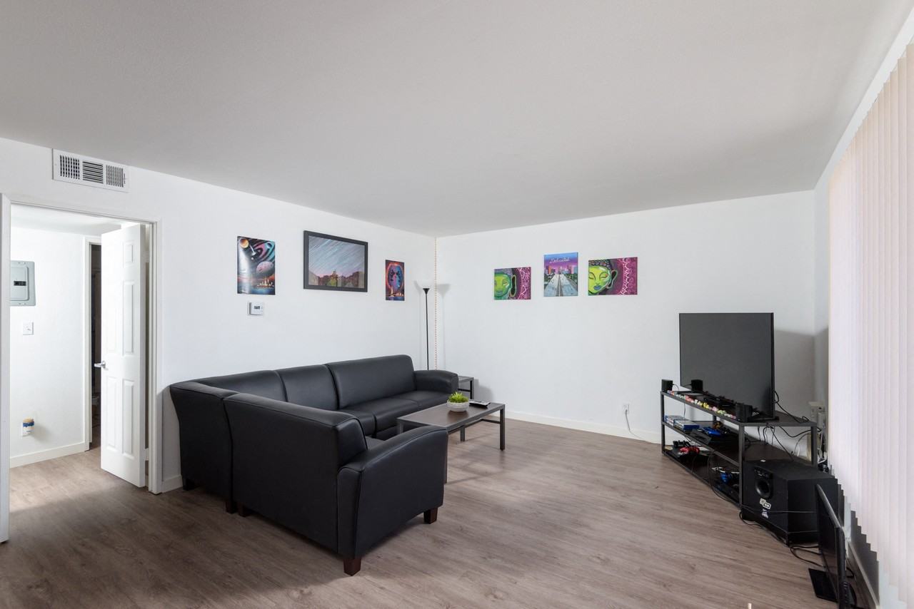 Vibe Student Apartments - Photo 3 of 20