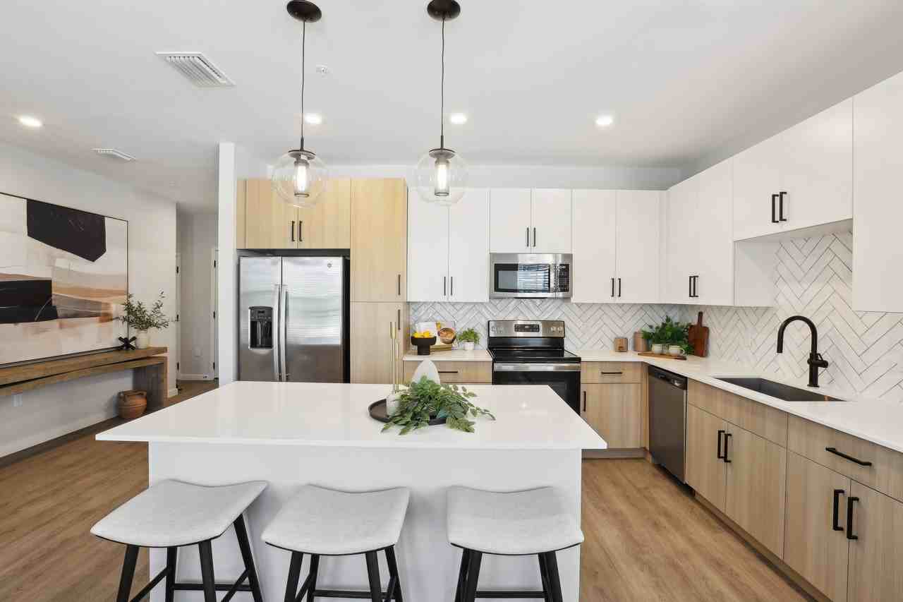 The Harlow - Photo 3 of 33