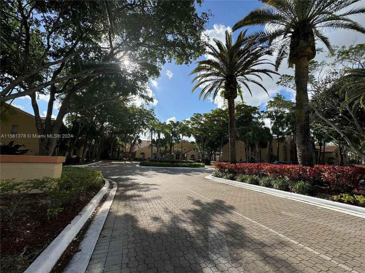 1062 Coral Ridge Dr #1062 - Photo 2 of 8