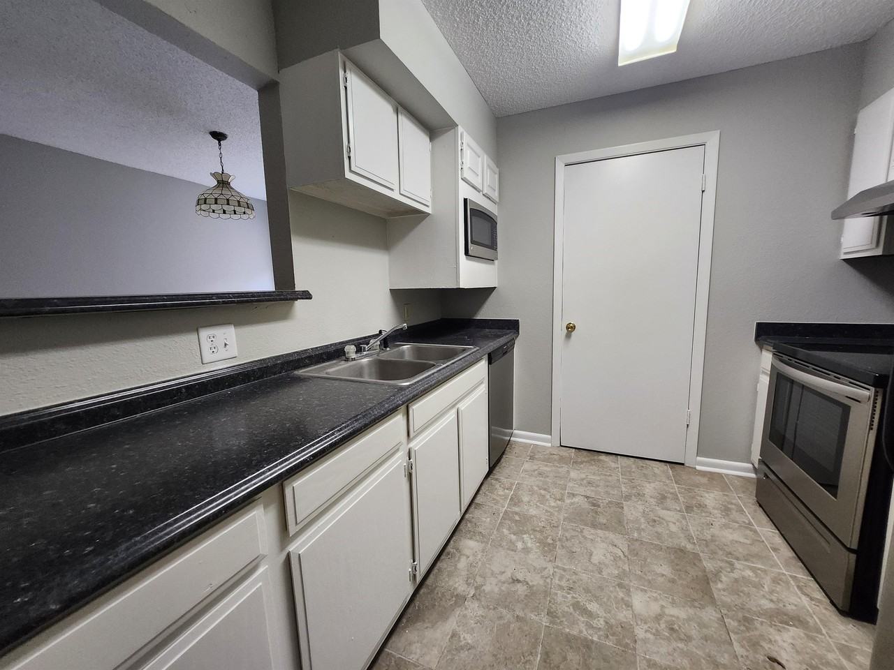 8395 Willow Bend Dr #C - Photo 5 of 17