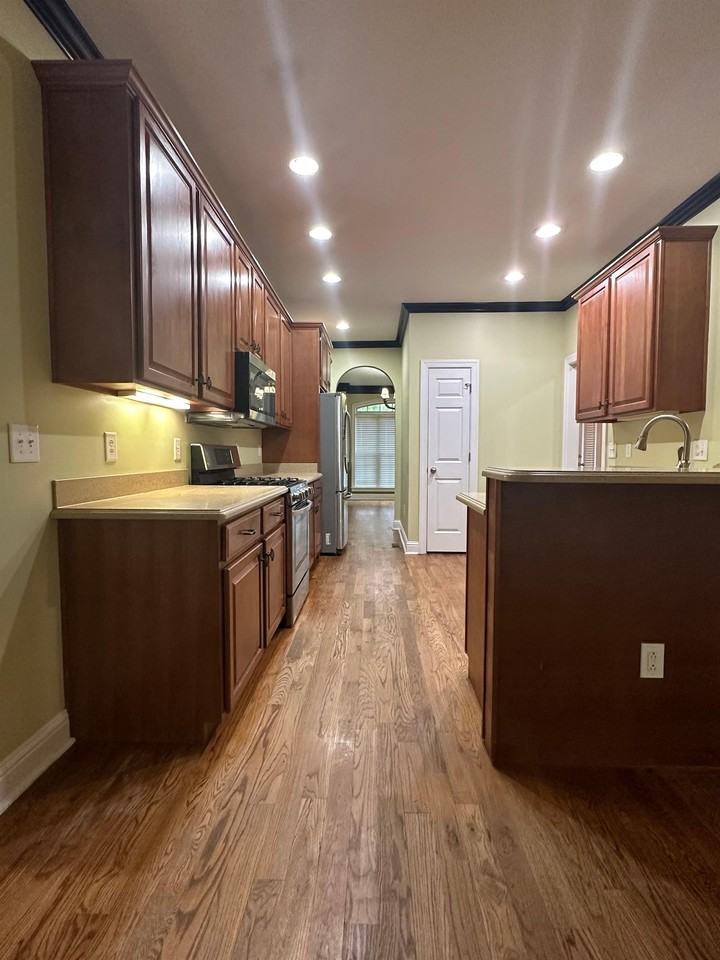 246 Carsons Walk #1 - Photo 3 of 21