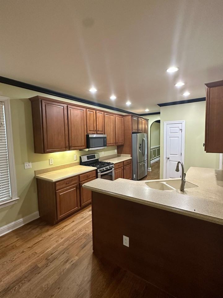 246 Carsons Walk #1 - Photo 4 of 21