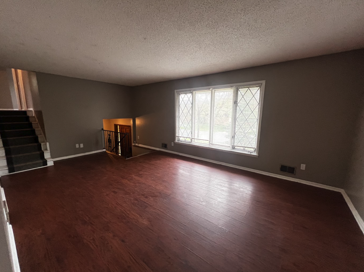 7725 Tessman Dr N #0 - Photo 4 of 24