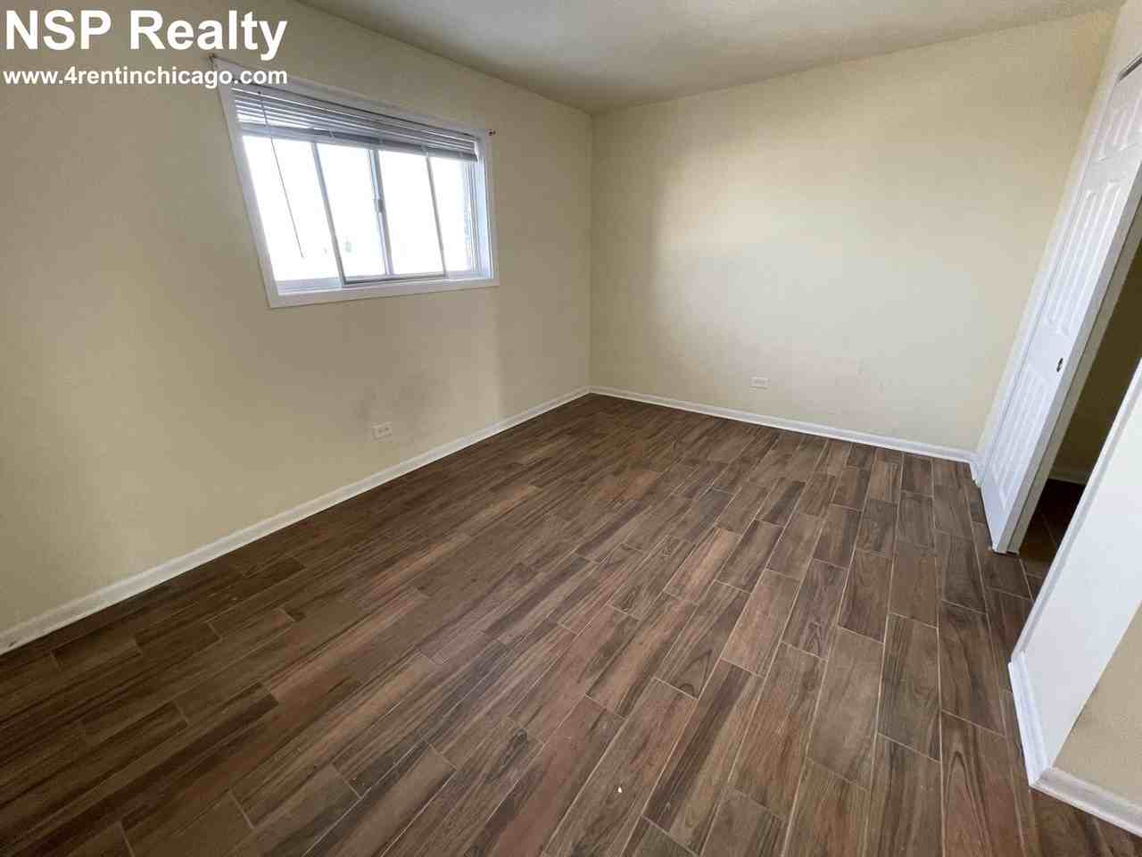 1418 Carol St #B - Photo 5 of 6