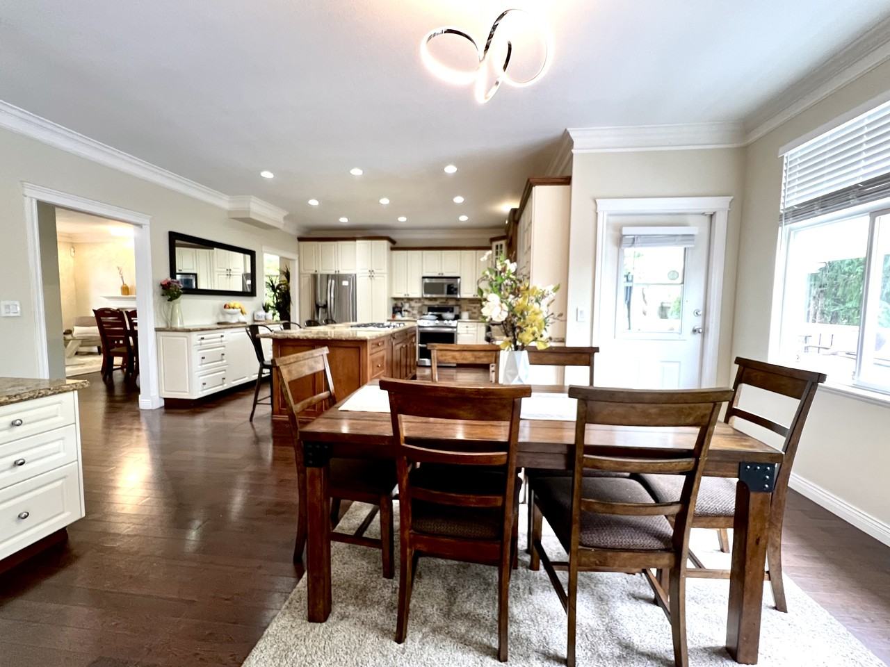 20683 66A Avenue - Photo 7 of 24