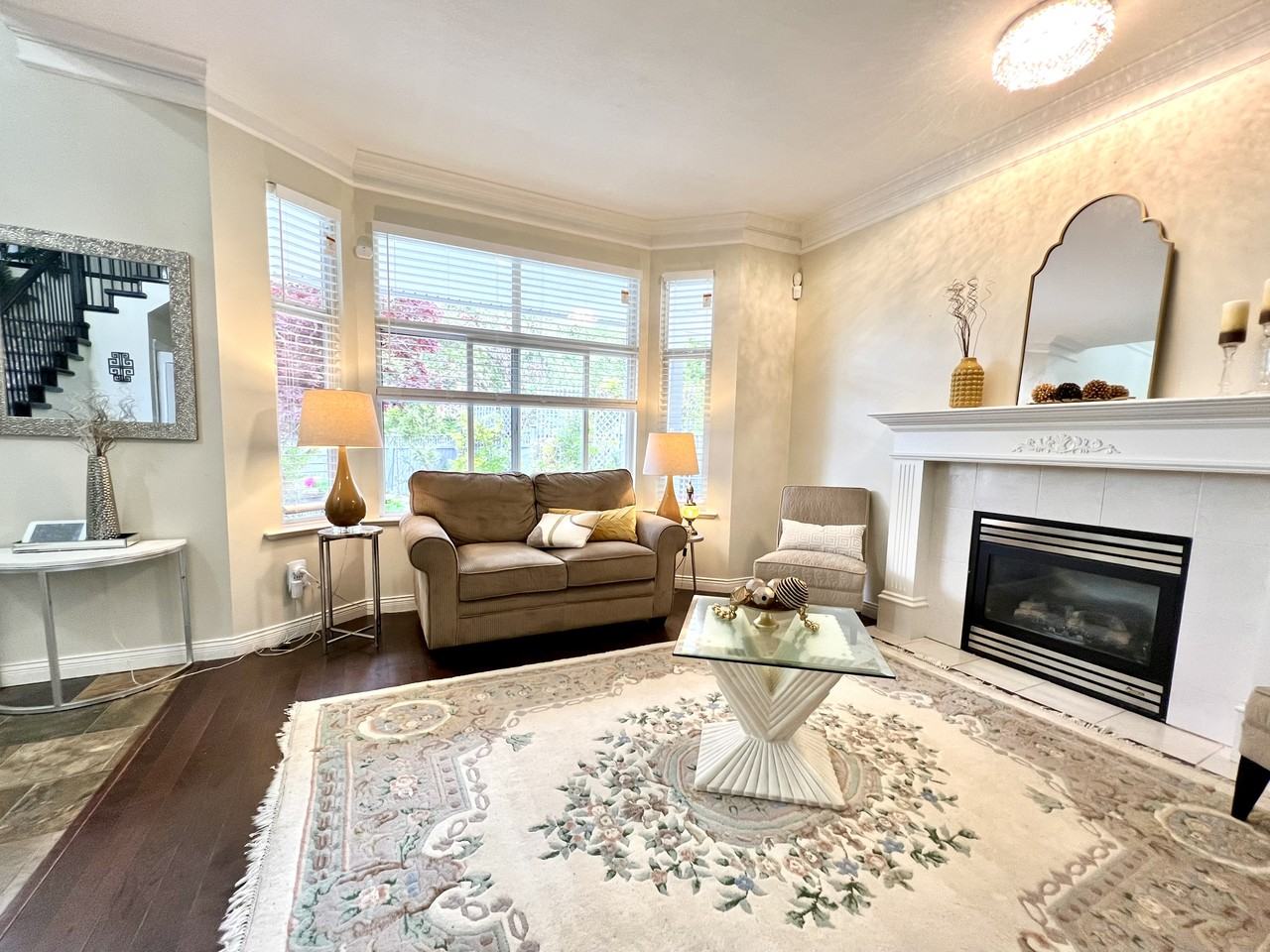 20683 66A Avenue - Photo 2 of 24