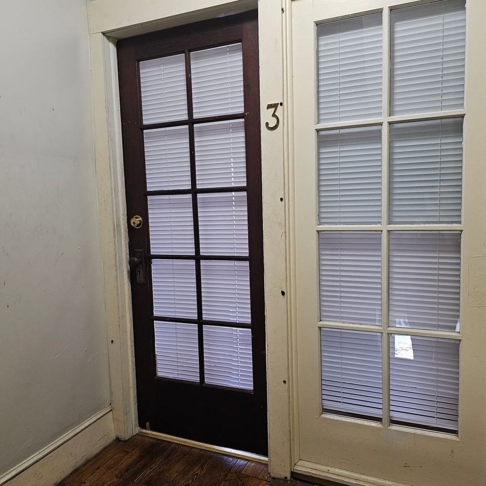 817W3rd - Photo 2 of 10