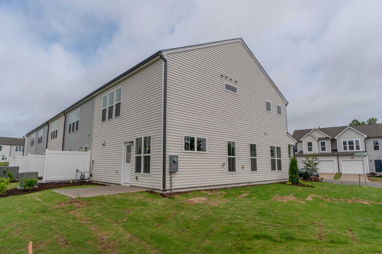 4001 Beckton Trl - Photo 2 of 17