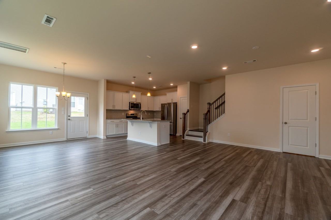 4001 Beckton Trl - Photo 4 of 17