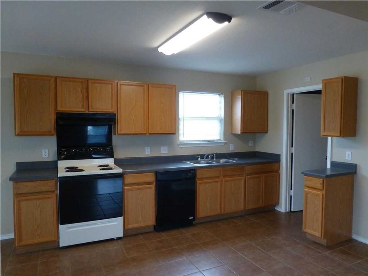 2013 Olin Cv - Photo 2 of 17