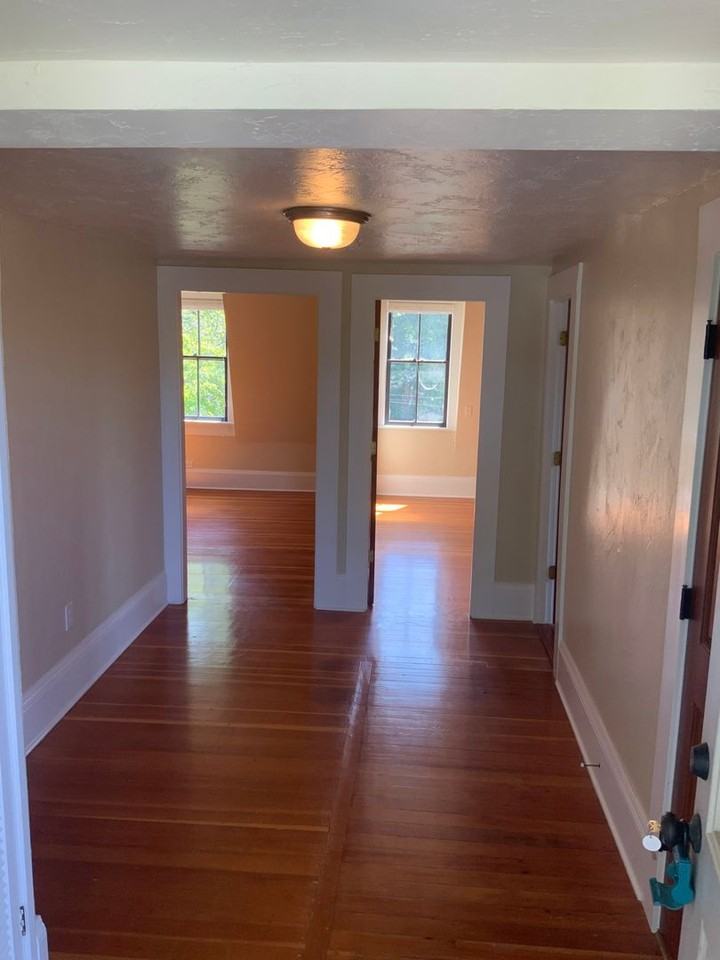 1006 W 12th Aly - Photo 3 of 34