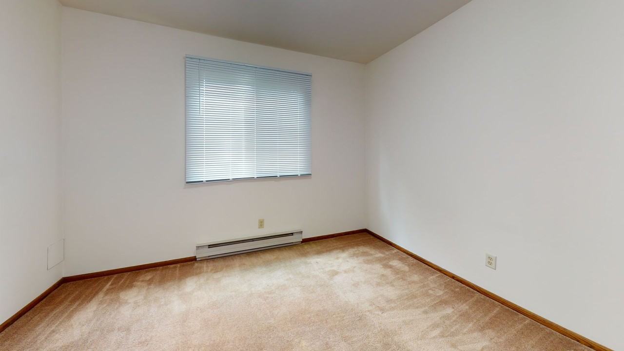 Cedar Arms Apartments - Photo 6 of 7