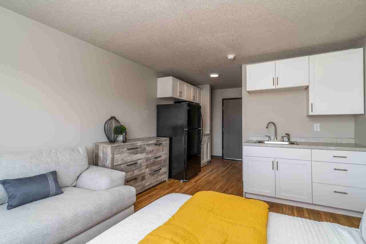 Gateway Micros - Photo 3 of 20