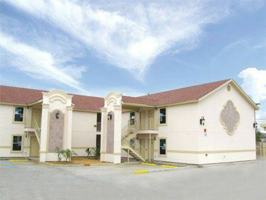 featured image of 3208 Gustavus St