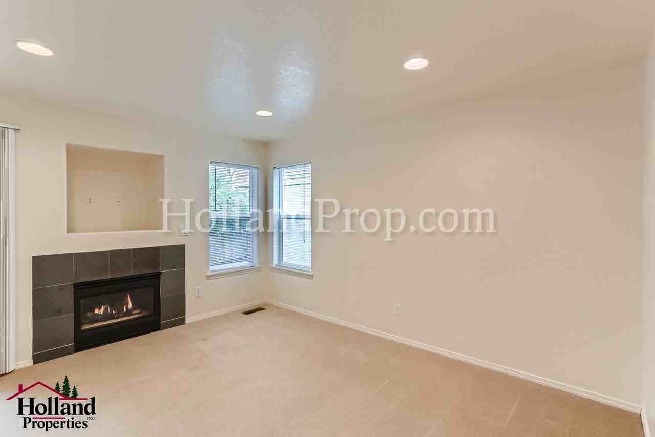 3060 Lazy River Dr - Photo 4 of 29