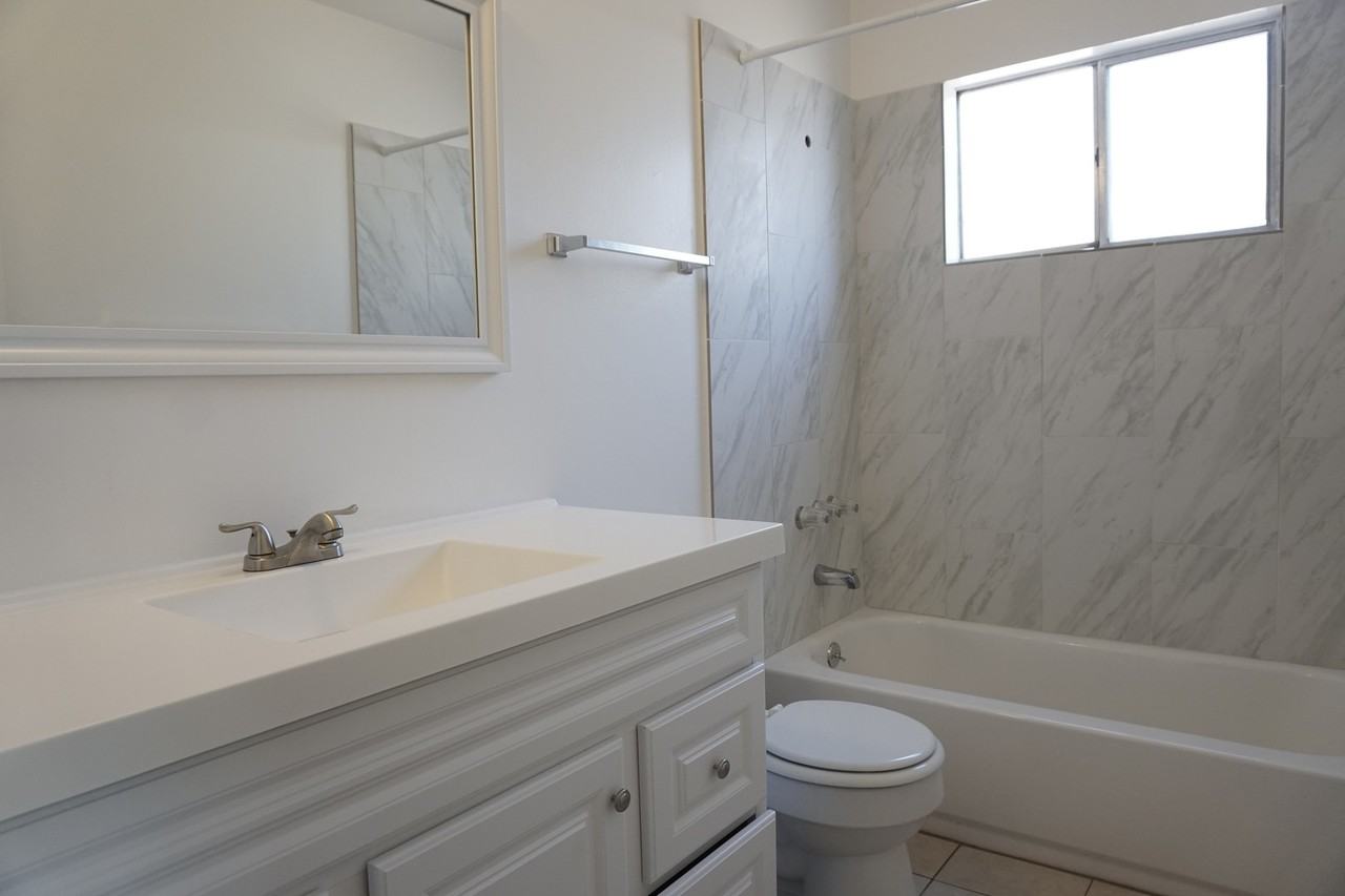 838 Hollenbeck Ave - Photo 4 of 9