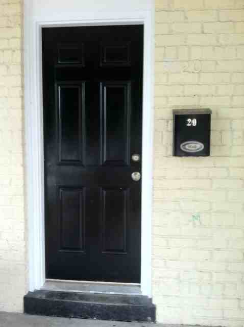 20 S Plum St - Photo 3 of 7