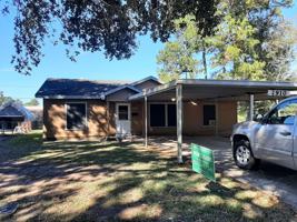 featured image of 3910 Baldwin St