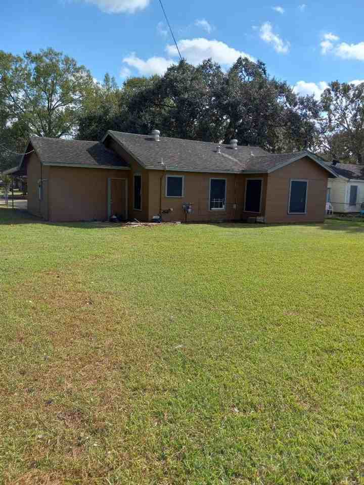 3910 Baldwin St - Photo 4 of 10