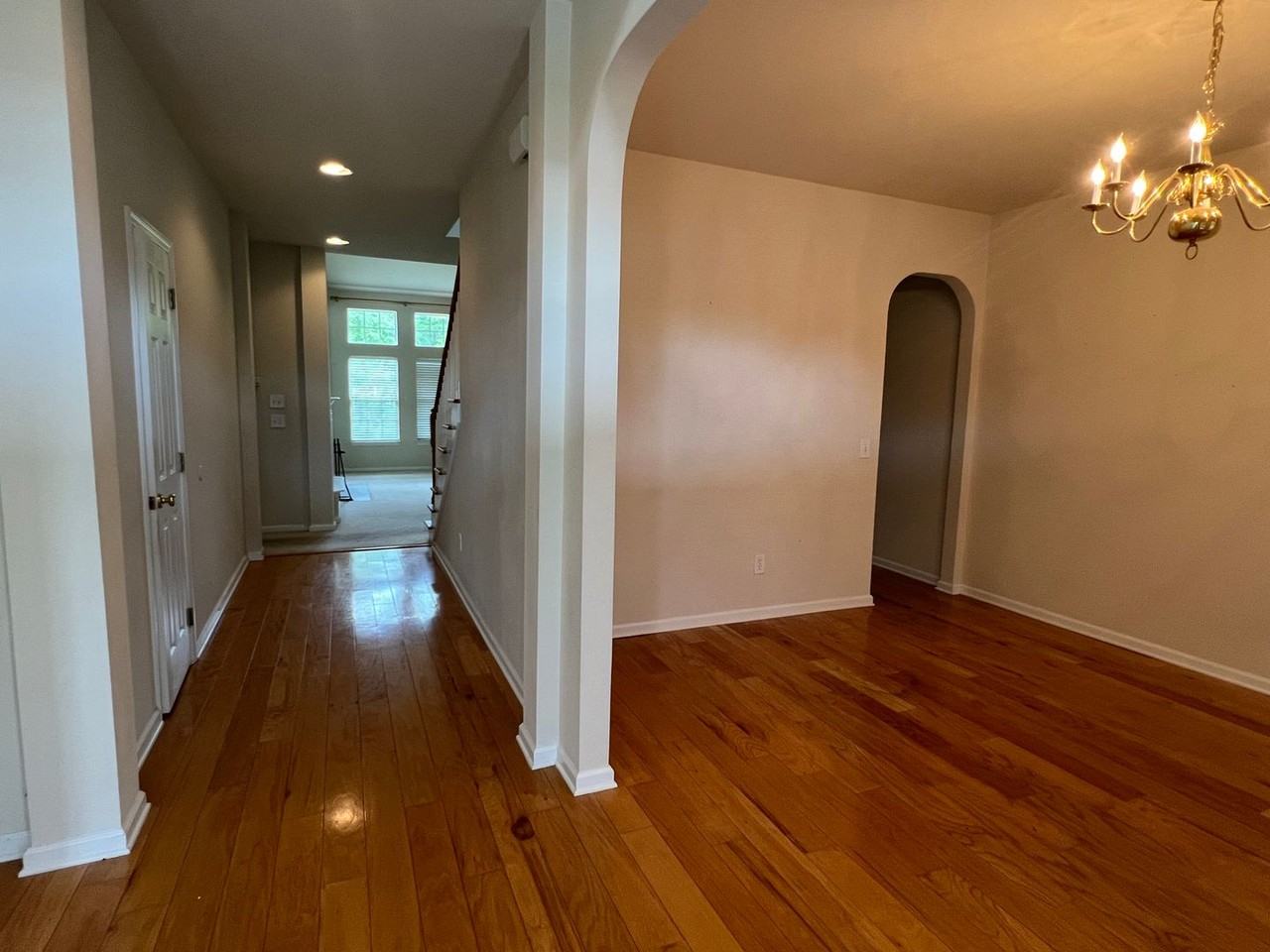 212 Summer Rain Ct - Photo 5 of 31